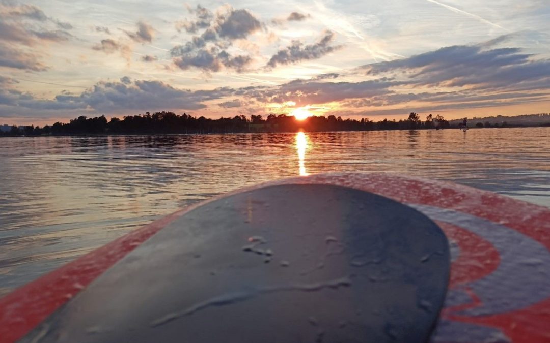 Betrunken mit dem Schlauchboot auf dem Chiemsee unterwegs