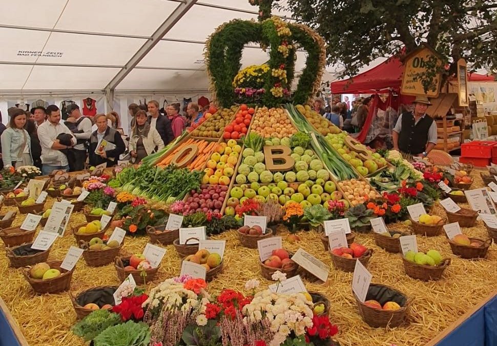 Andrang groß beim Apfelmarkt in Bad Feilnbach