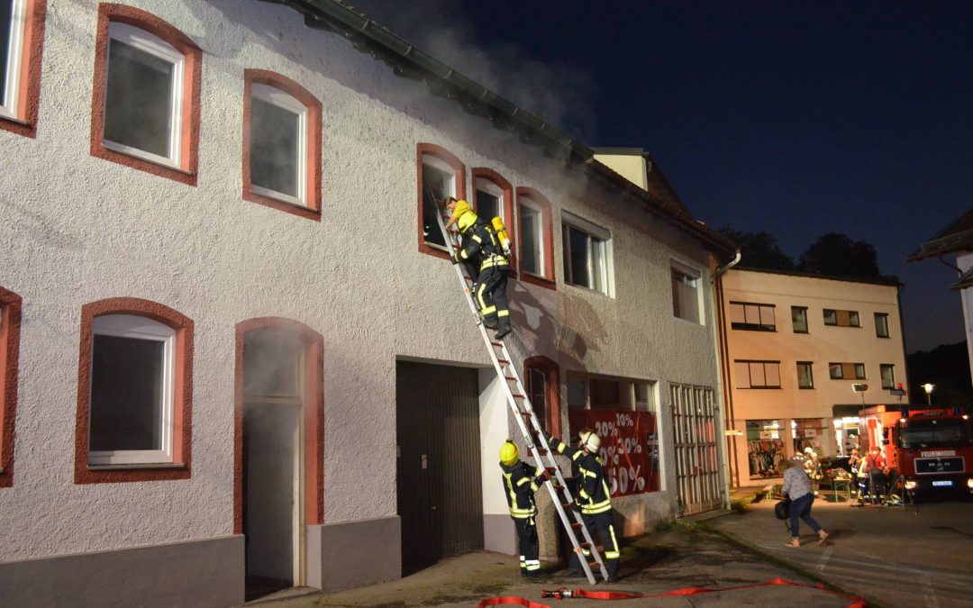 Große Feuerwehrübung  am „Salzburger Hof“