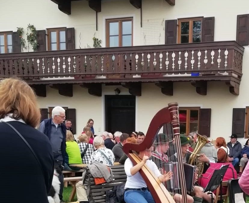 Gute Laune beim Bauernmarkt in Winkl