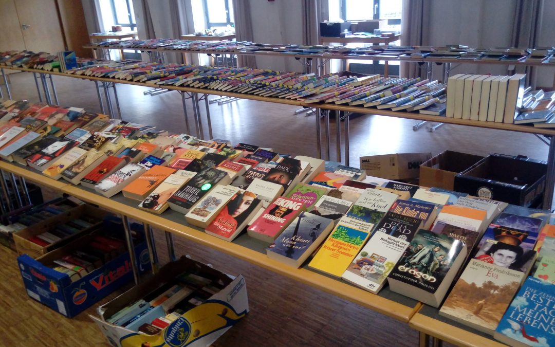 Bücherflohmarkt und Tag der offenen Tür der Bücherei Christkönig