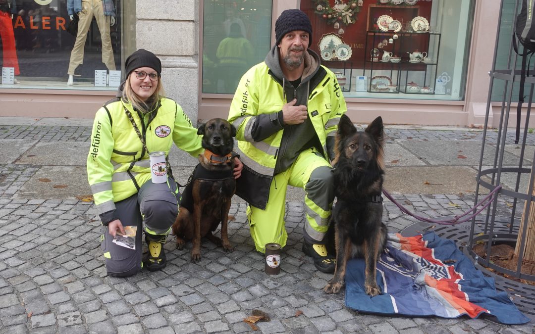 Rettungshundestaffel Inntal sammelt Spenden
