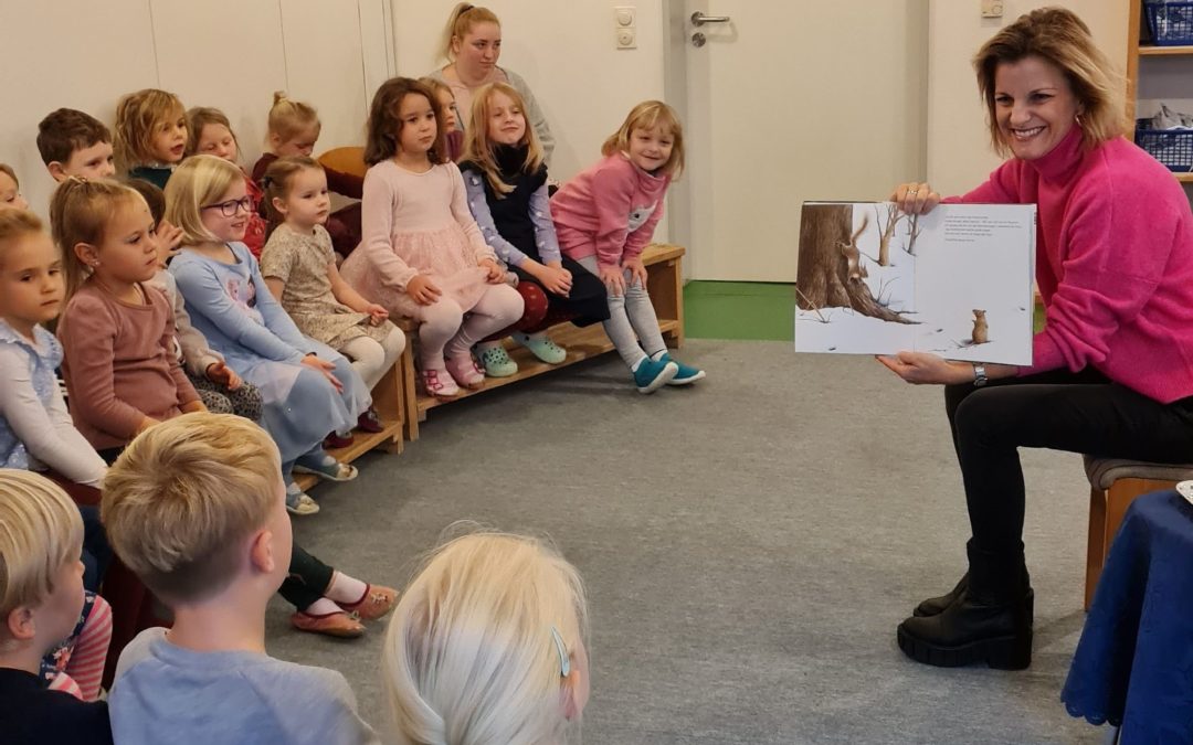 Vorlesetag im Kindergarten mit Daniela Ludwig