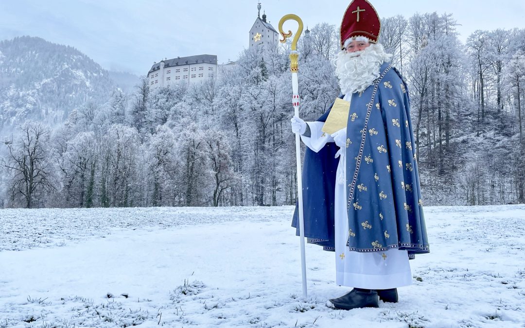 Der heilige Nikolaus macht sich auf den Weg