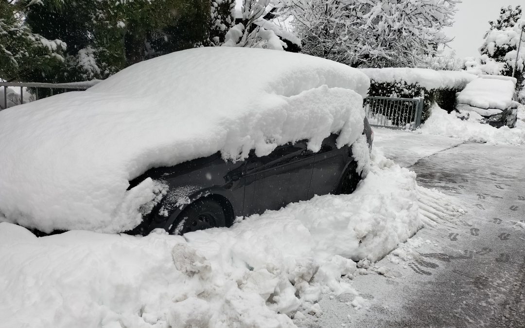Schneechaos: Krisenstab und zahlreiche Absagen