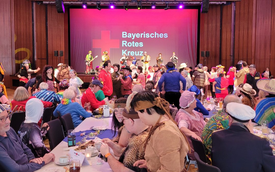 BRK-Faschingsball für Senioren und Menschen mit und ohne Behinderung