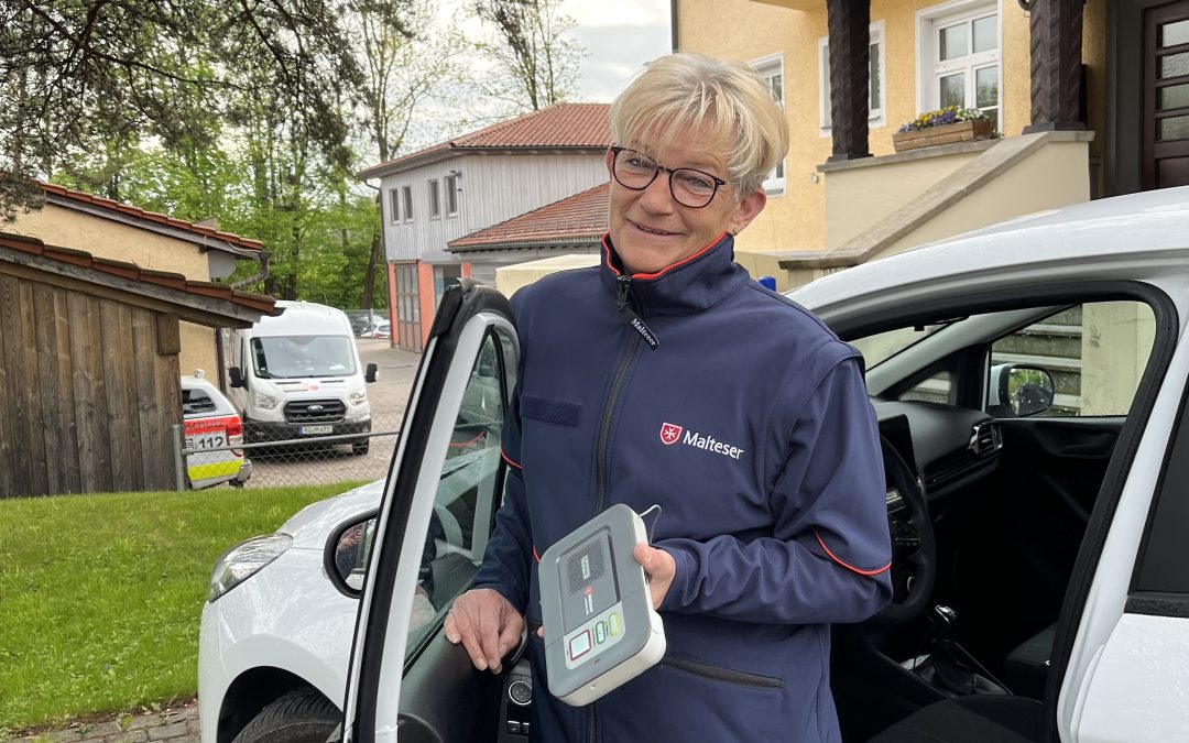 Sicherheit auf Knopfdruck für Menschen jeden Alters