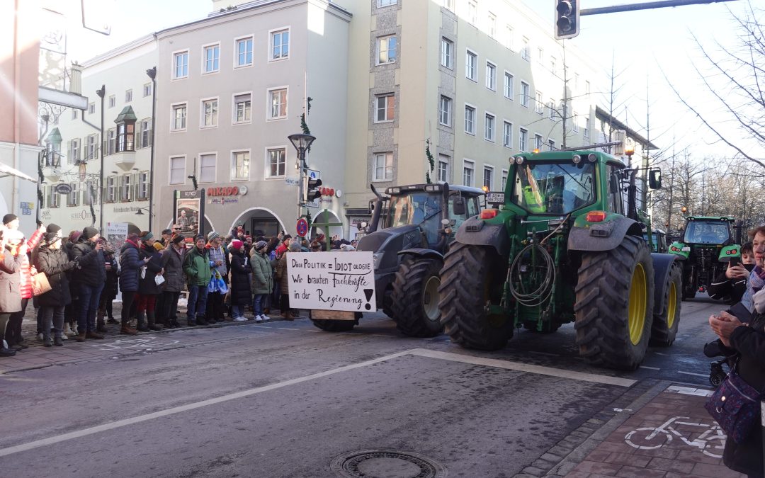 Über 1600 Teilnehmer bei Protestkonvoi durch Rosenheim