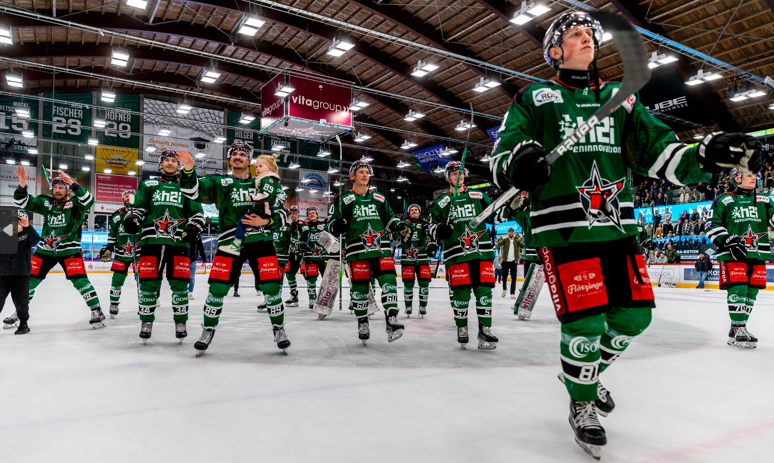 Eishockey-Spiel Starbulls Rosenheim gegen Bietigheim Steelers am 18. März 2024. Fotos: Copyright Ludwig Schirmer / Peter Lion