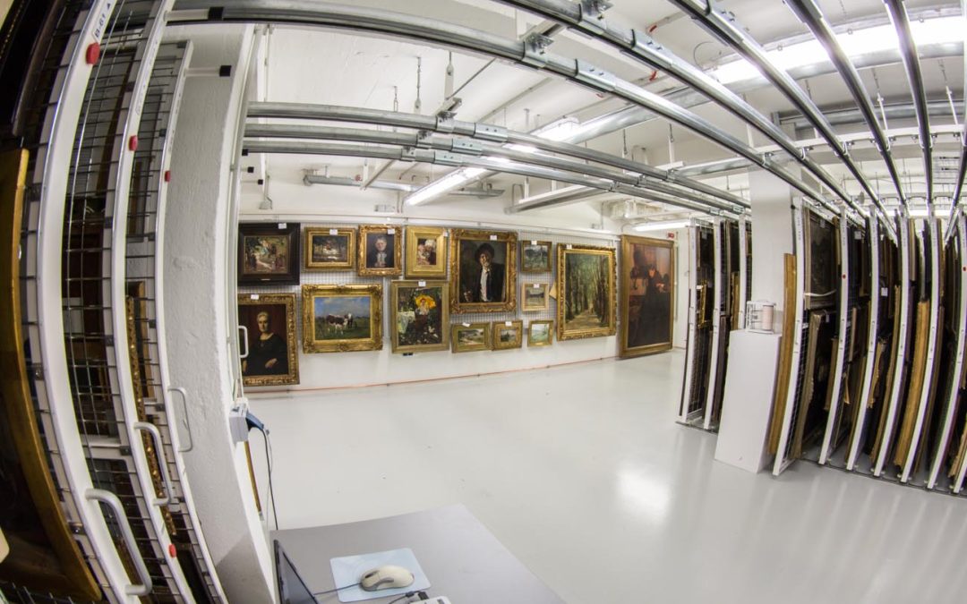 Kunstschätze entdecken – Depotführung in der Städtischen Galerie Rosenheim