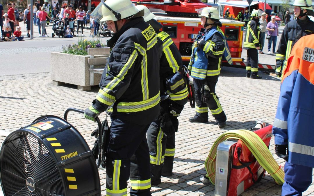 Traunreuter Feuerwehrler starten mit Paukenschlag ins Jubiläumsjahr