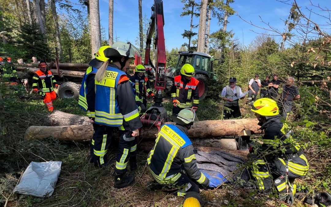 100 Retter beteiligen sich am Übungstag in Heiligkreuz