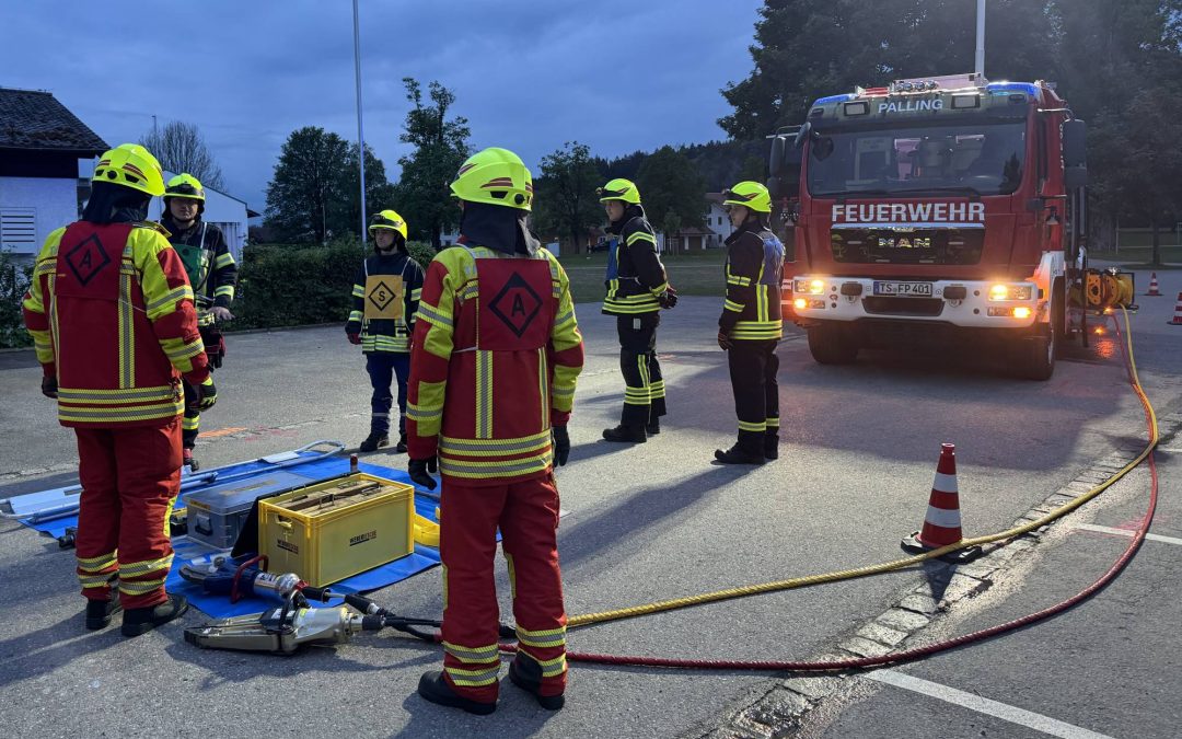 Gemeinsame Leistungsprüfung der Feuerwehren Taching und Palling