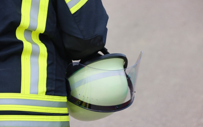 Balkonbrand in Kolbermoor: Feuerwehr verhindert Übergreifen auf Wohnung