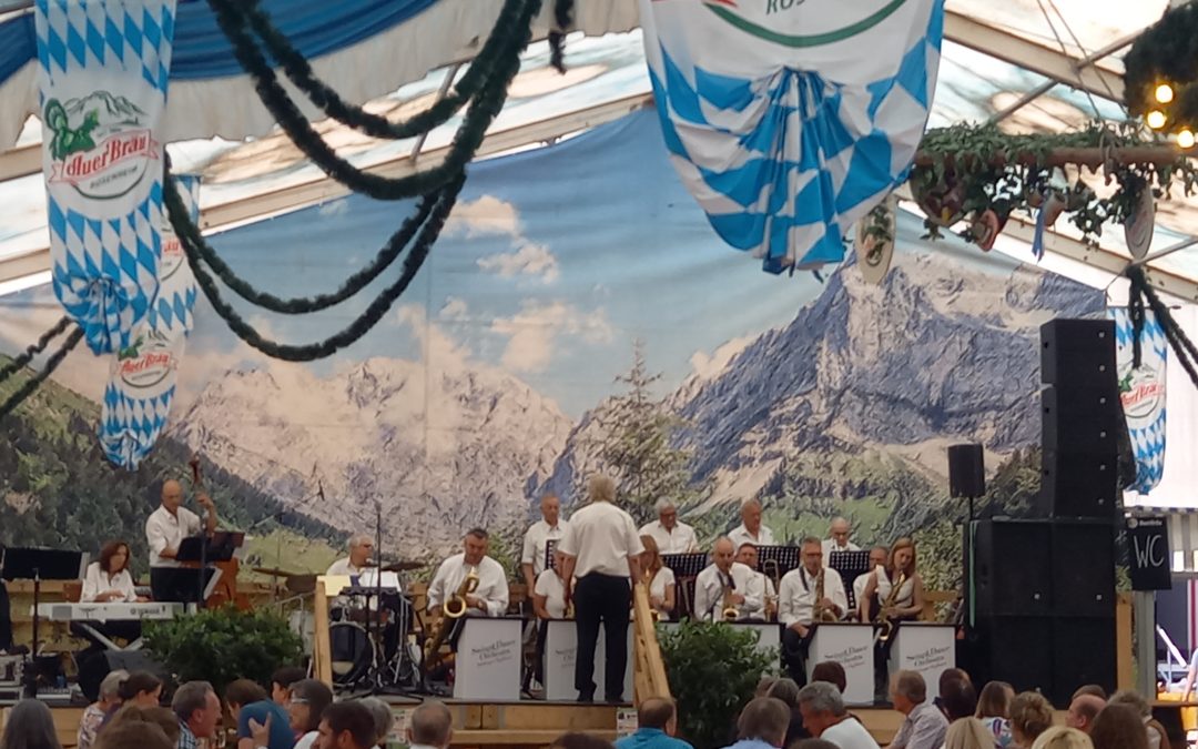 Swing-Frühschoppen beim Bad Aiblinger Volksfest: Musik mit Kultstatus