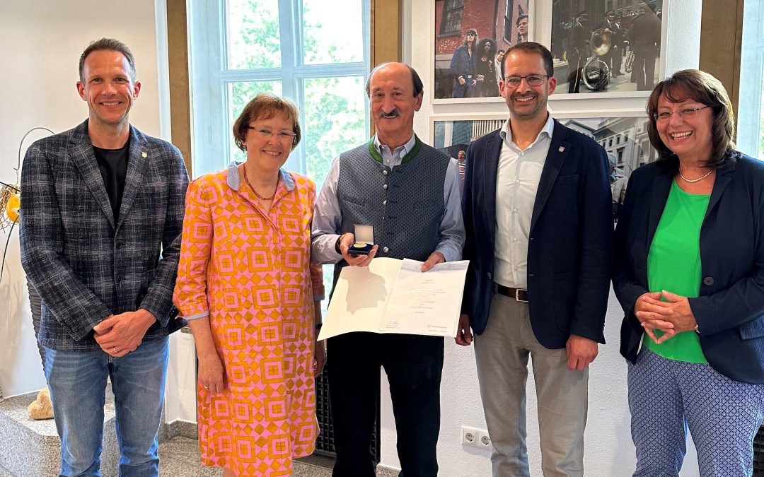 Fotograf Stefan Trux neuer Träger der Verdienstmedaille