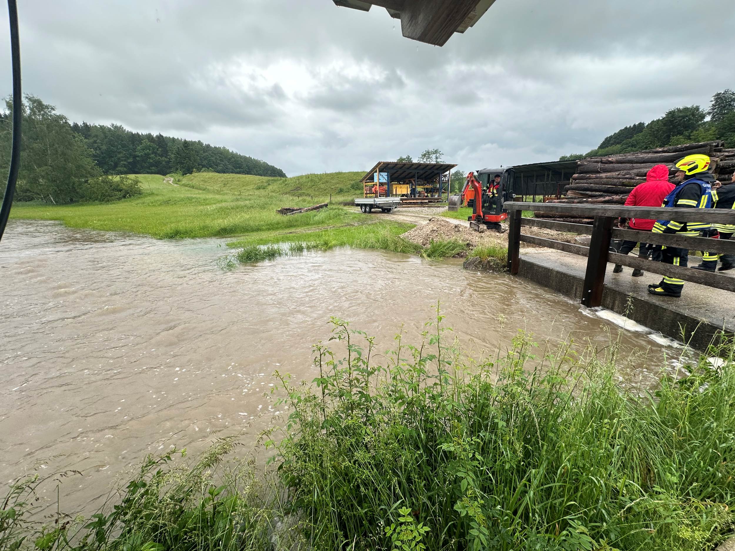 Hochwasser Traunstein. Kreisfeuerwehrverband Traunstein