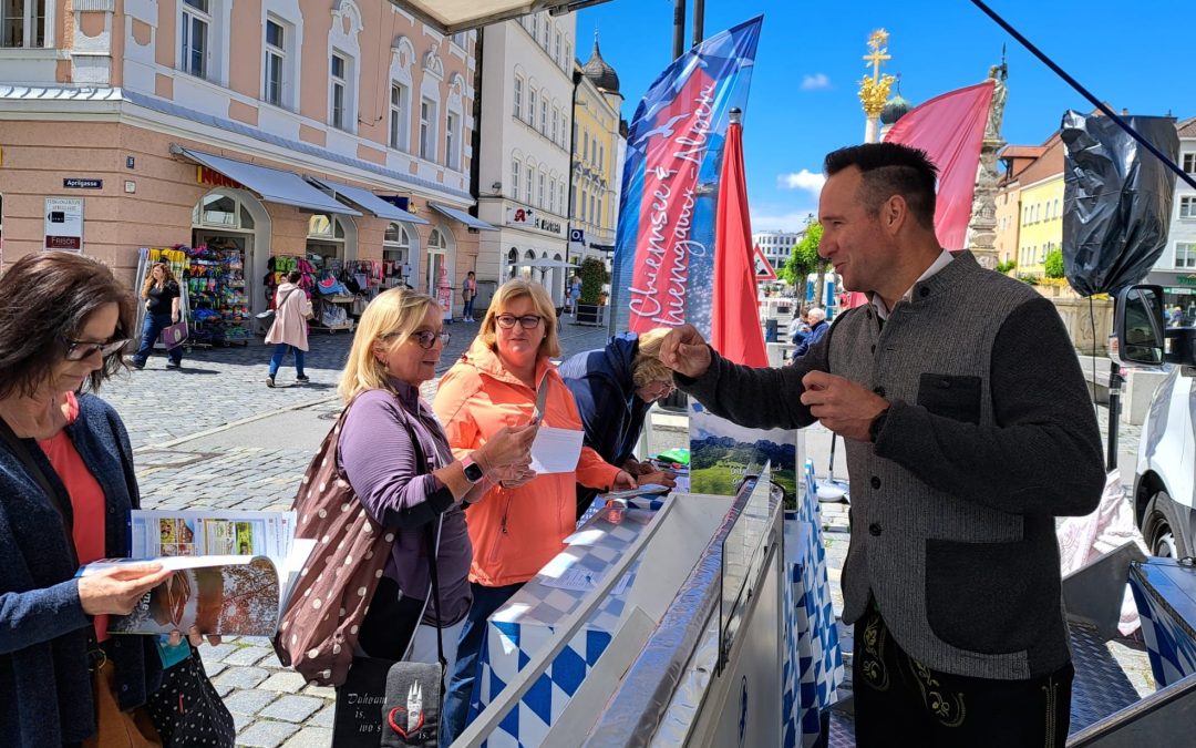 Urlaubs-Truck: Werbefahrt für die Chiemsee-Alpenland-Region nach Straubing