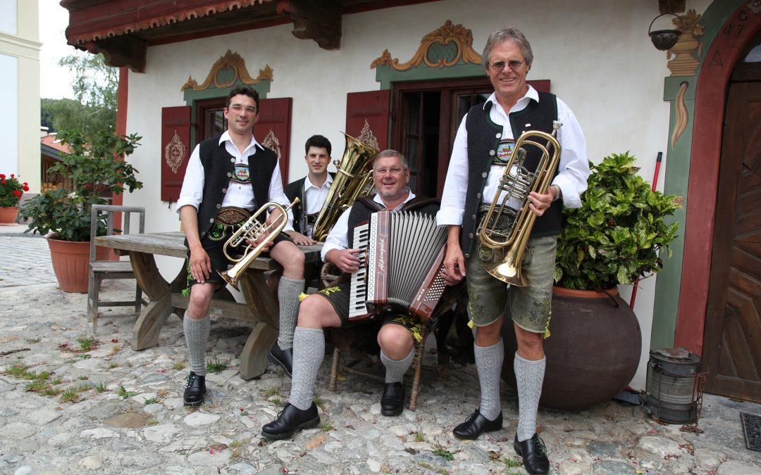 Volksmusi mit den 4 Hinterberger Musikanten