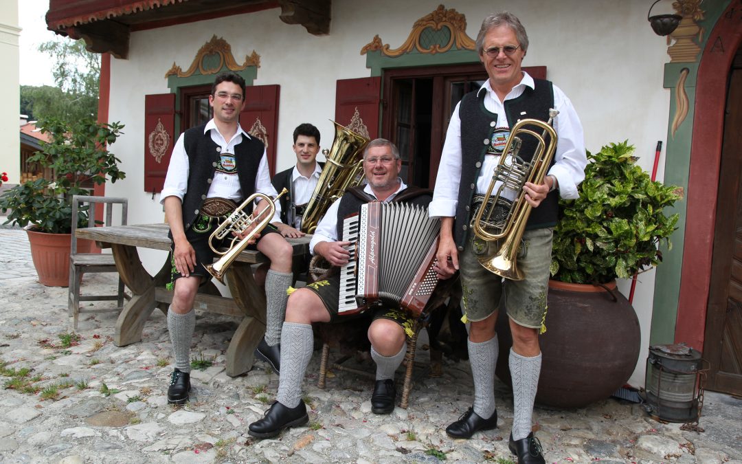 Volksmusi mit den 4 Hinterberger Musikanten in Bad Aibling