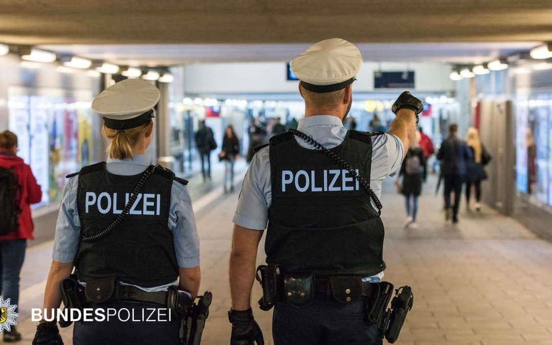 Gewaltdelikte im DB-Reisezentrum in München: 3 Bahnmitarbeiter leicht verletzt