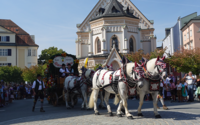 Rosenheimer Wiesn 2024: O`zapft ist!