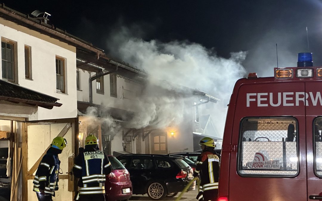 Frühmorgendlicher Wohnungsbrand in Vachendorf