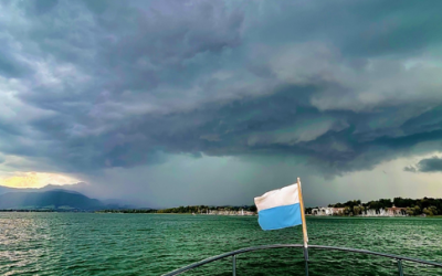 Gewitter unterschätzt – Wassersportler aus Chiemsee geborgen