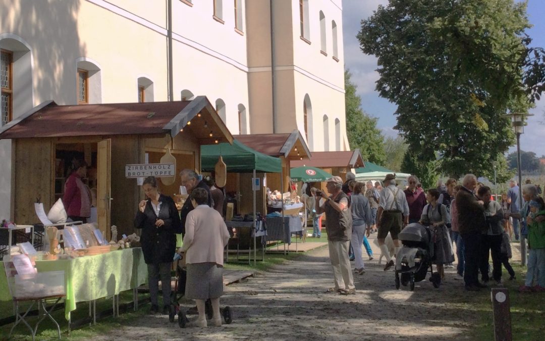 Klösterlicher Markt und Tag der Volksmusik in Kloster Seeon