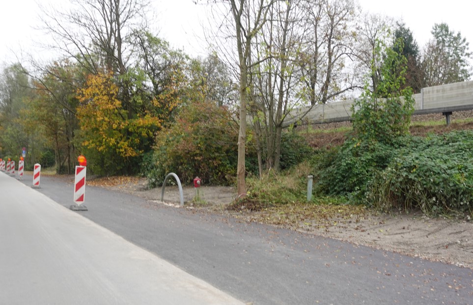 Lkw-Stellplätze in der Rosenheimer Brückenstraße asphaltiert