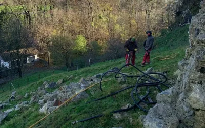 Burg Falkenstein: Hang und Burgmauer werden weiter stabilisiert