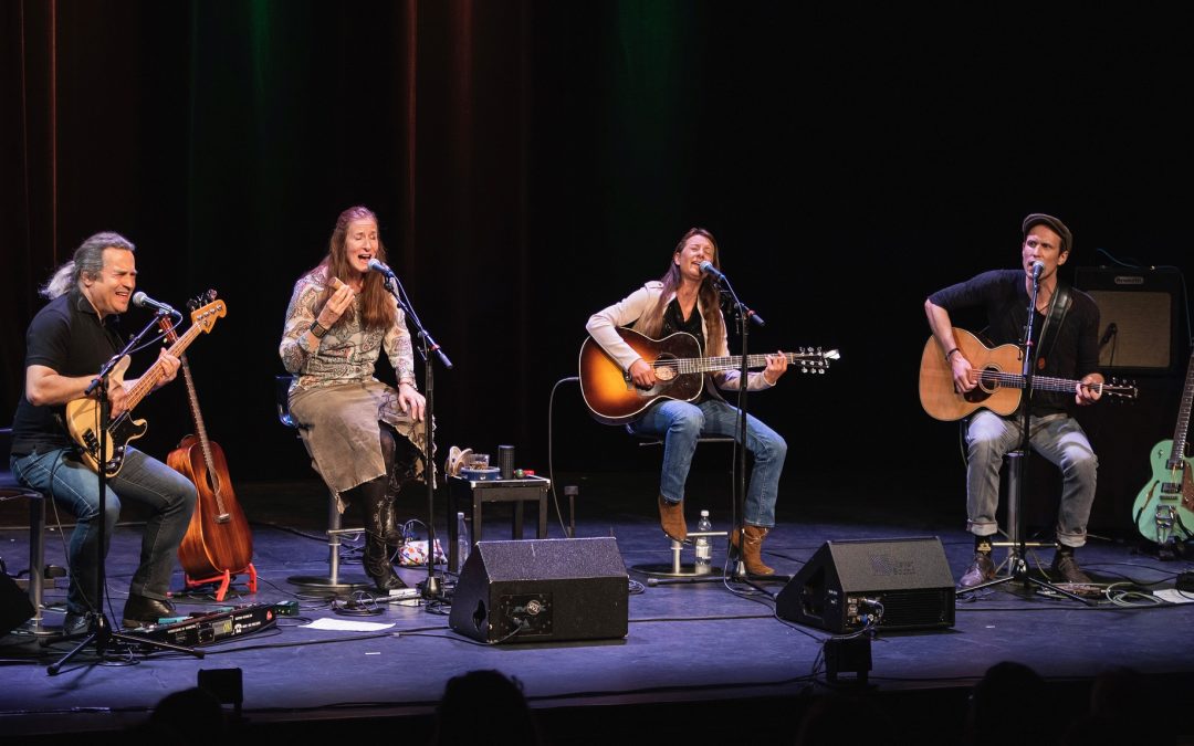 „Four Trick Pony“ live im Bad Aiblinger Kurhaus