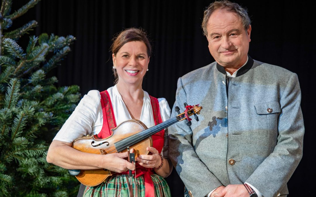 Pfarrer Rainer Maria Schießler liest „Heilige Nacht“ im KU‘KO