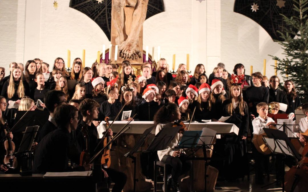 Stimmungsvolles Adventskonzert der CHG-Schulfamilie