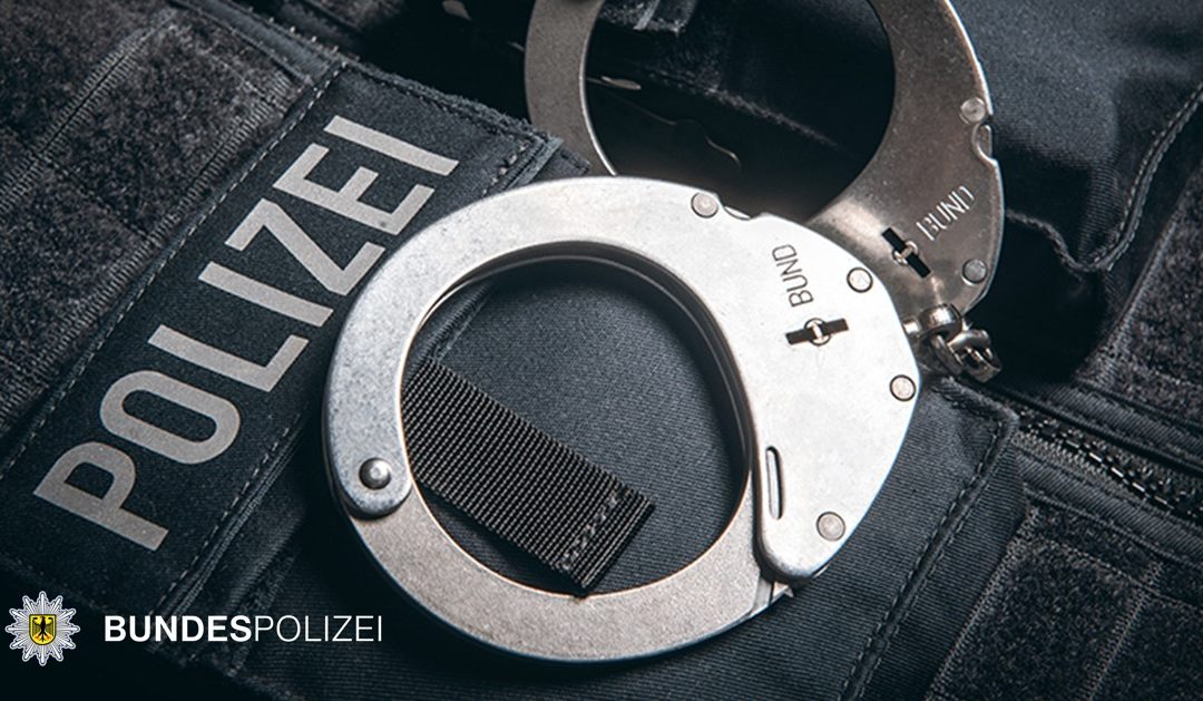 München: Mit Weinflasche zugeschlagen