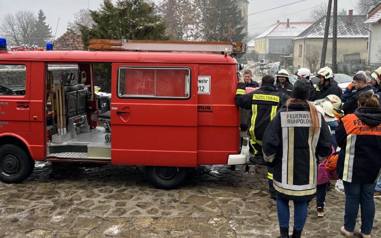 36 Jahre altes Feuerwehrfahrzeug erhält ein zweites Leben