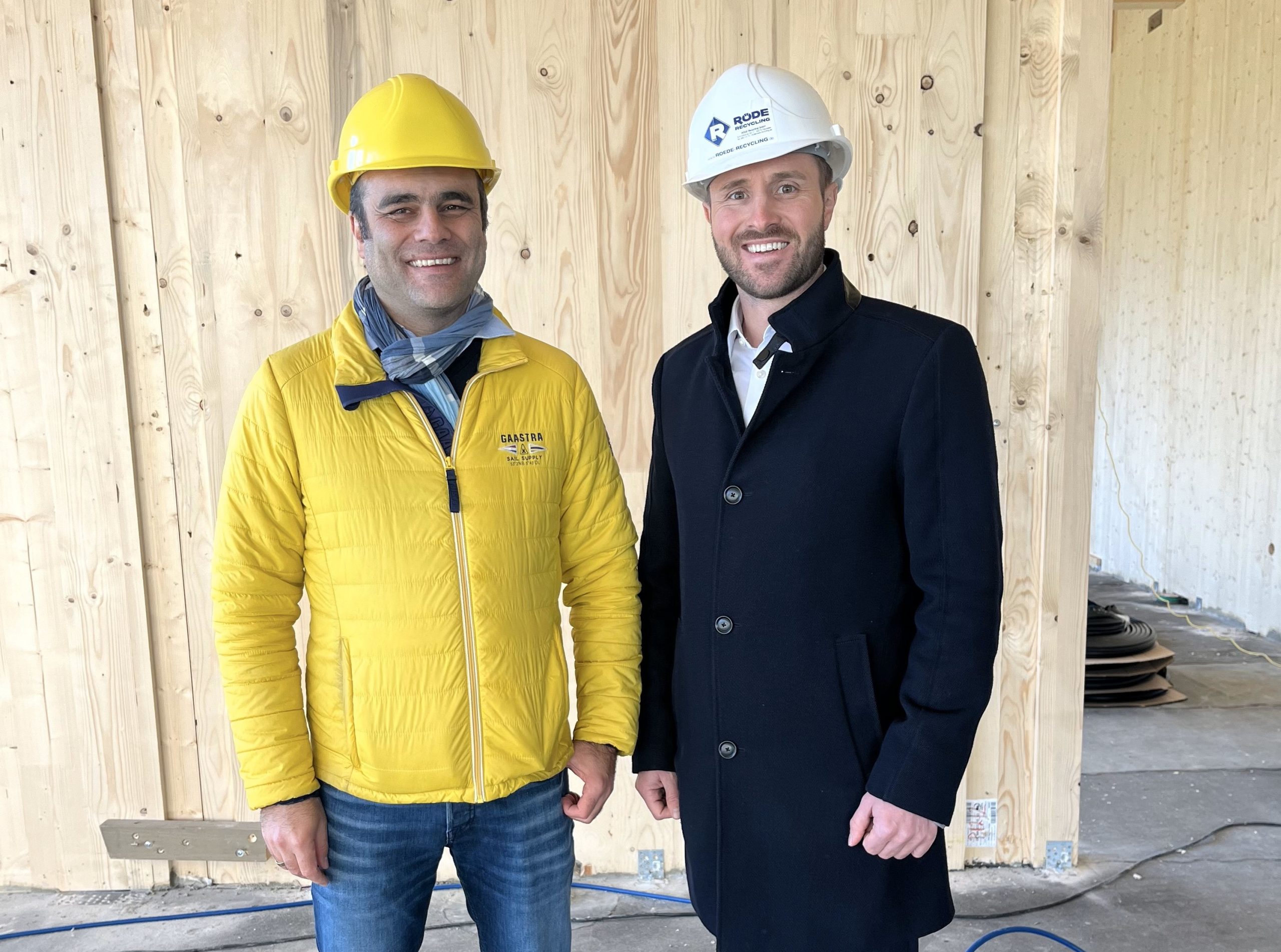 BM Loferer_MdL Artmann zeigt von links: Alois Loferer, Erster Bürgermeister Bad Endorf, Daniel Artmann, Landtagsabgeordneter CSU. Foto: Abgeordnetenbüro Artmann