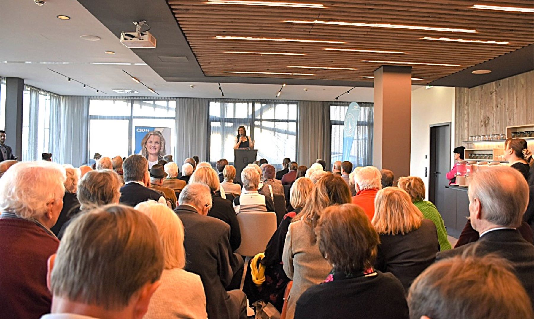 PressefotoAignerBernau Volles Haus beim Neujahrsempfang der CSU Bernau. Foto: Wahlkreisbüro Daniela Ludwig