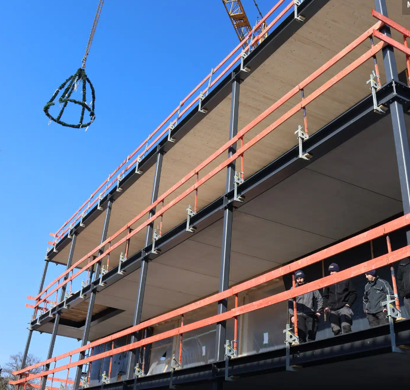 khkh Richtfest für den Erweiterungsbau des Sonderpädagogischen Förderzentrum Bad Aibling, der Rupert-Egenberger-Schule. Foto: Landratsamt Rosenheim