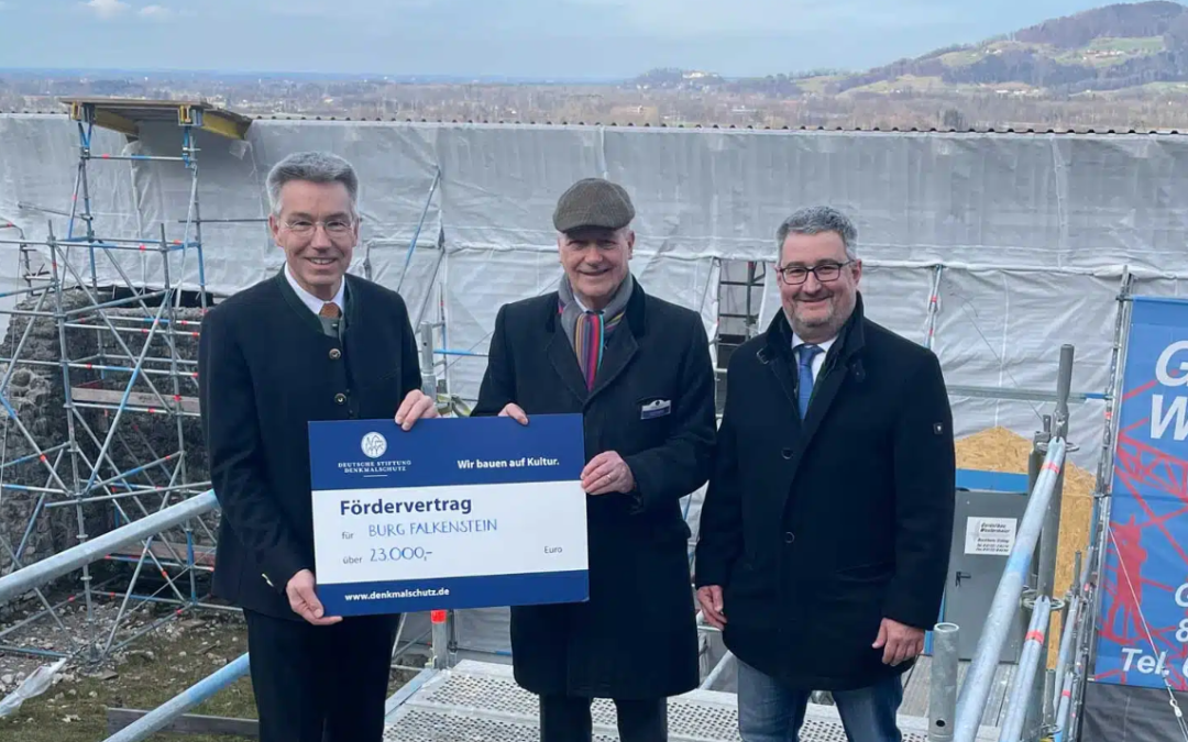 Burg Falkenstein: Deutsche Stiftung Denkmalschutz übergibt 23.000 Euro für Notsicherungsmaßnahmen