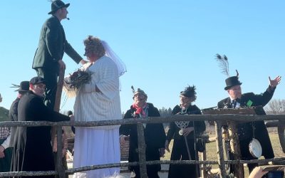 Beste Stimmung bei der Bettelhochzeit in Emmering