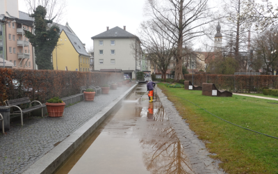 Frühjahrsputz im Rosenheimer Riedergarten