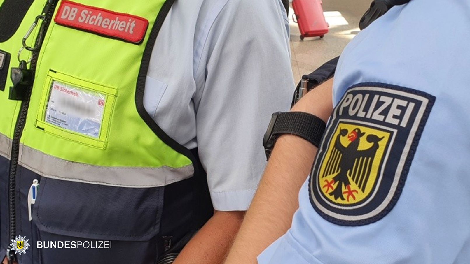 250422_KVen Ein Glasflaschenwurf verletzte eine 21-jährige in Pasing. Am Isartor wurden ein DB-Security und ein 17-jähriger leicht verletzt. Symbolfoto: Bundespolizei