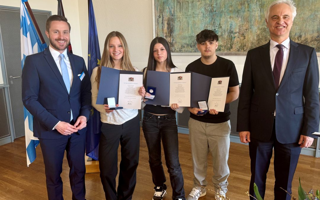 Frida, Mia und Alexandru – drei ausgezeichnete Rosenheimer Lebensretter