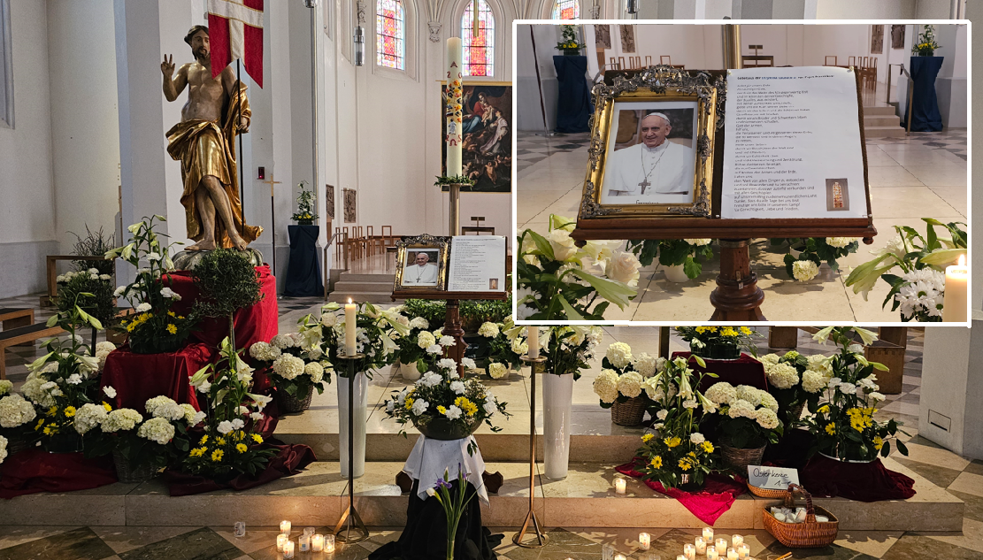 Gedenken Franziskus Gedenken Papst Franziskus in der Stadtkirche St. Nikolaus am 23.34.2025. Foto: Josefa Staudhammer