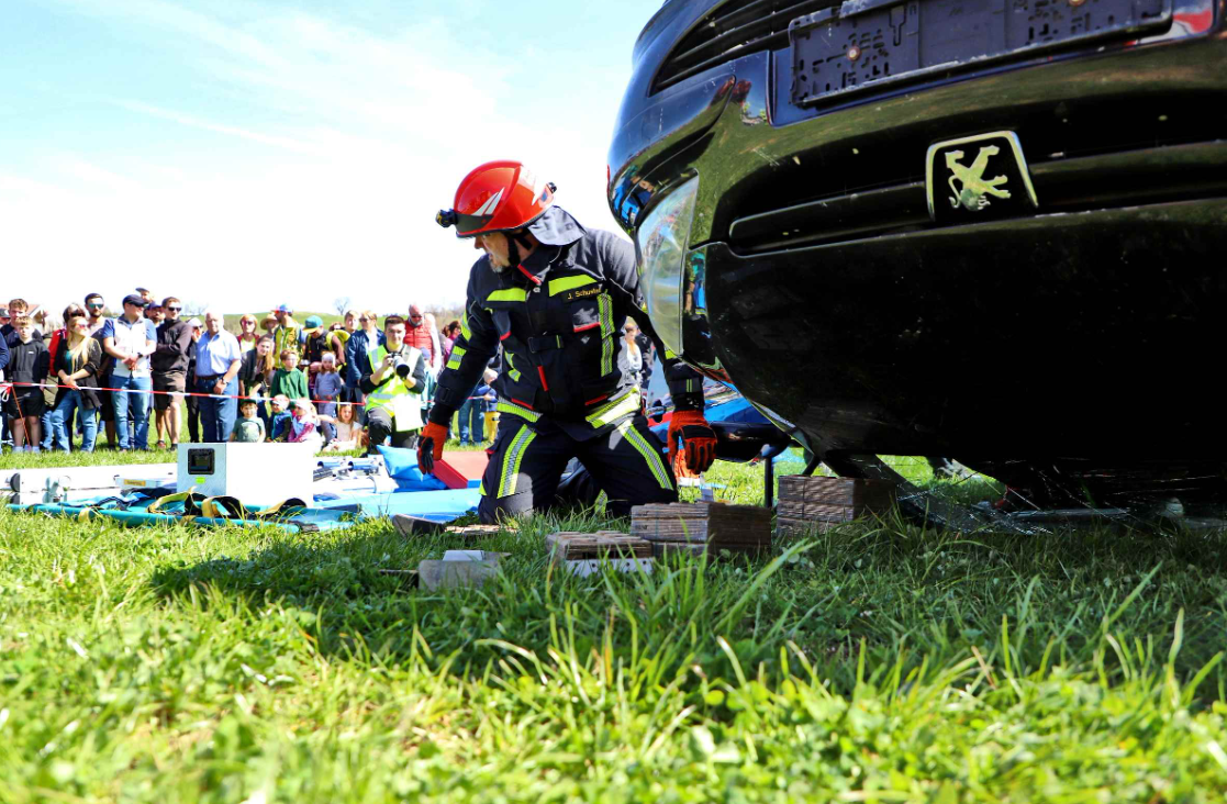 schau Übungstag der Einsatzkräfte in Eerlstätt. Fotos: Kreisfeuerwehrverband Traunstein