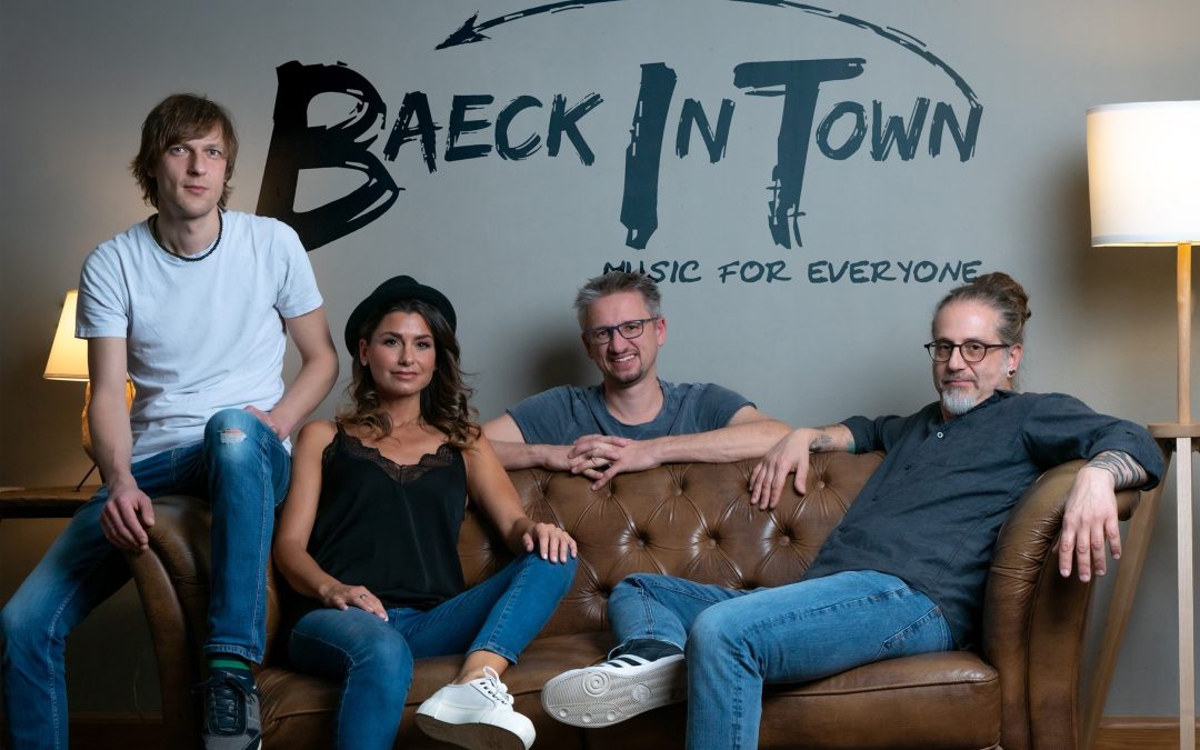„Kultur im Park“ in Bad Aibling startet mit „Baeck in Town“