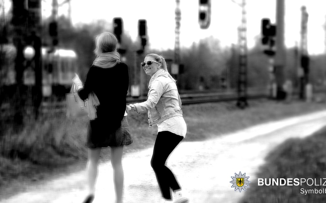 München: 16-jähriger springt von fahrendem Zug und verliert einen Fuß