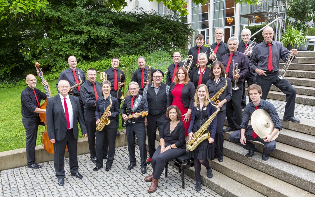 Frühschoppen mit der Aiblinger Big Band