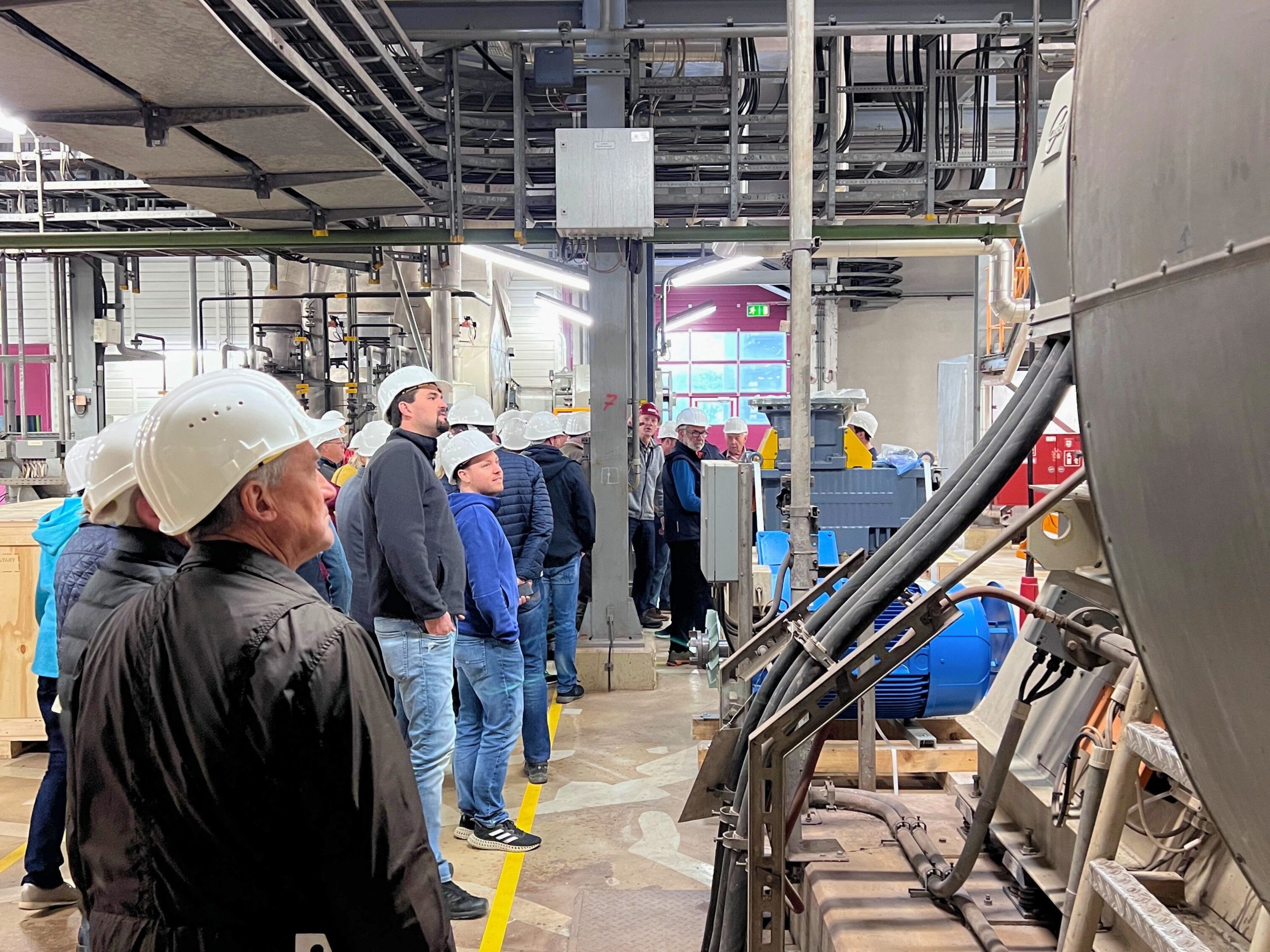 Burgkirchen Rundgang 2 Ausflug des CSU-Ortsverband Rohrdorf bei der Müllverbrennungsanlage des Zweckverbandes Abfallverwertung Südostbayern. Fotos: CSU Ortsverband Rohrdorf